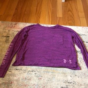 cropped athletic long sleeved shirt with pocket!